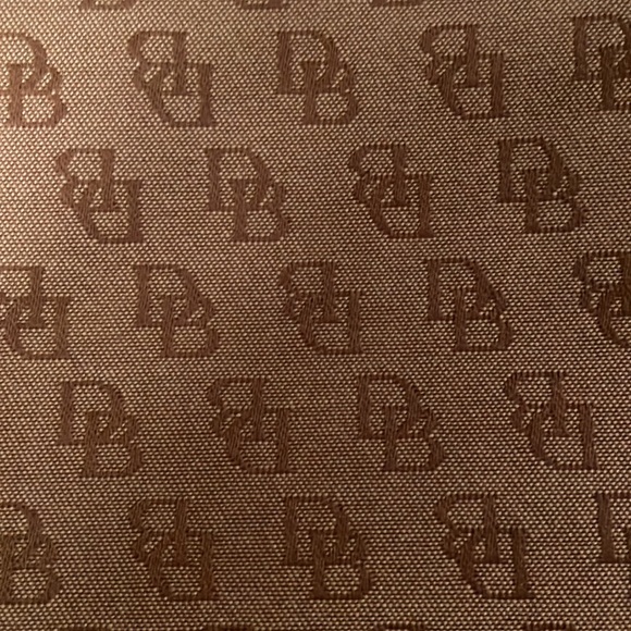 Dooney and Bourke Logo Wristlet - Picture 3 of 5